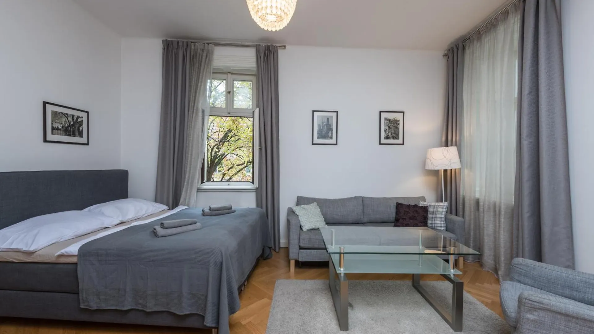 Upscale Apartment In Prime Location Near All Sights Prága