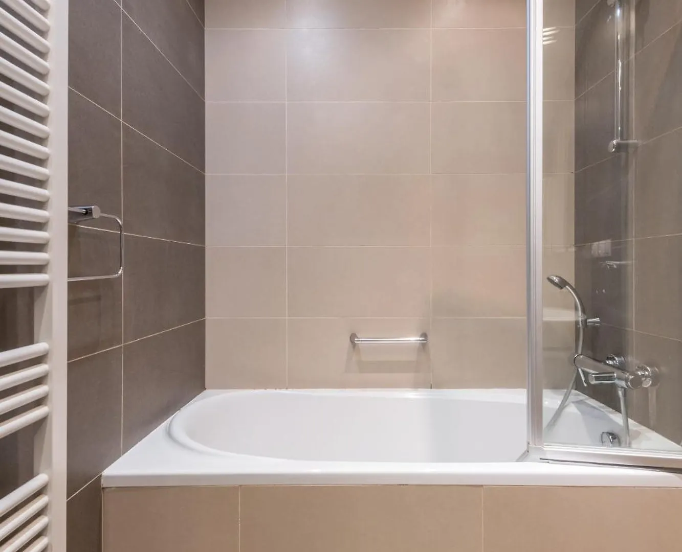 Upscale Apartment In Prime Location Near All Sights Praga